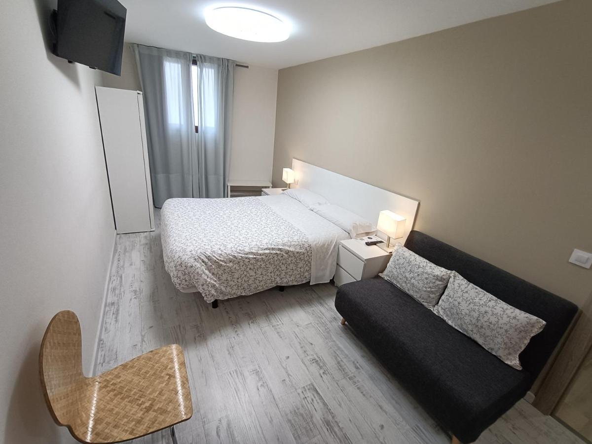 Hotel Rey Mundo Munébrega Zewnętrze zdjęcie