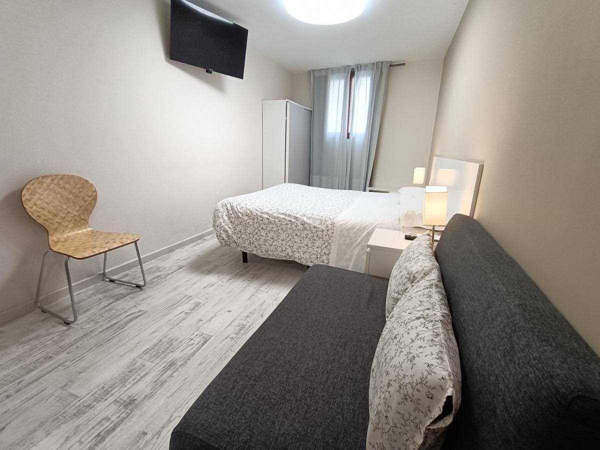 Hotel Rey Mundo Munébrega Zewnętrze zdjęcie